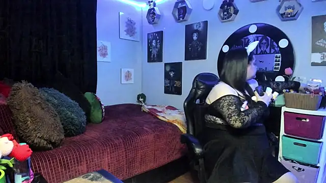 Luise Meyrink online show from April 2026 04:57:02 AM