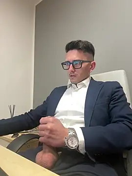 masterboss  online show from April 2026 12:06:02 PM