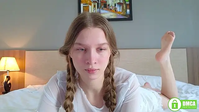 Snapshot of CutieBeauty chatting on March 2026 03:56:01 AM CutieBeauty online show from March 2026 03:56:01 AM