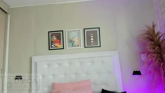 emma  smith1 online show from March 2026 12:42:01 PM