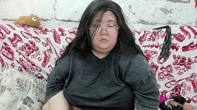 Snapshot of Nadine_asian chatting on July 2026 03:23:01 AM Nadine asian online show from July 2026 03:23:01 AM