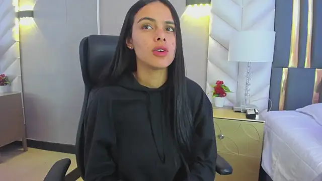 ChloeHarper  online show from March 2026 11:49:01 AM