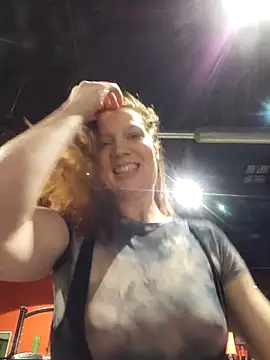 Exhibitionsplit online show from March 2026 10:58:01 PM