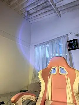 violet-333 online show from October 2025 09:34:01 PM