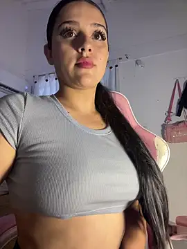 violet-333 online show from November 2025 05:57:01 PM