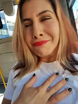 scarlett moore online show from March 2026 01:47:01 PM