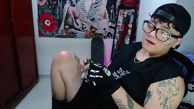 Snapshot of isabeautyx19 chatting on April 2026 02:27:02 AM isabeautyx19 online show from April 2026 02:27:02 AM