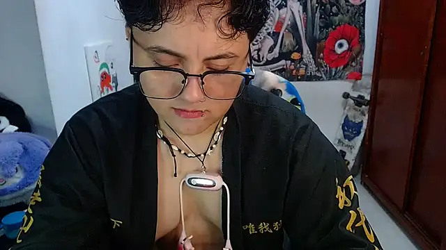 Snapshot of isabeautyx19 chatting on May 2026 01:47:02 AM isabeautyx19 online show from May 2026 01:47:02 AM
