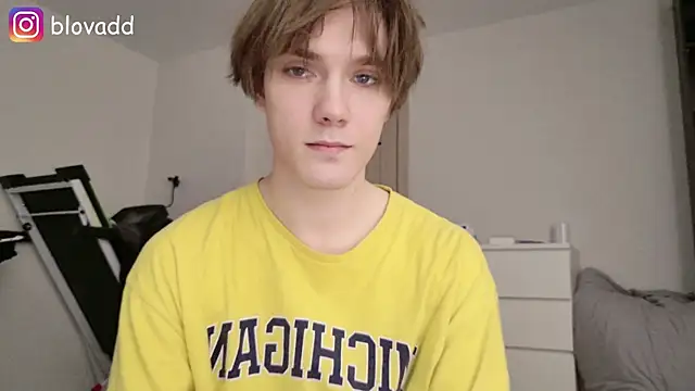 callmenineoneseven online show from May 2026 06:58:01 PM
