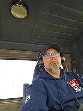 KrazyLegz online show from March 2026 05:34:02 PM