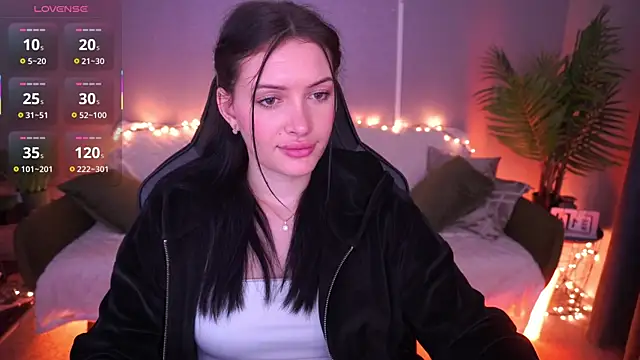 MilaSecrett online show from March 2026 01:49:01 PM