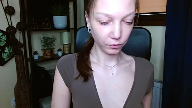 EmillyPlay online show from March 2026 07:01:01 AM