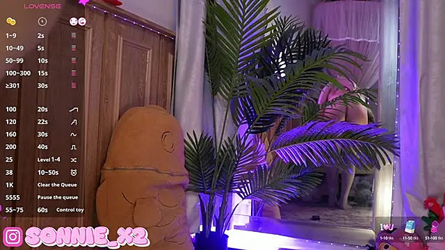 Sonnie  online show from February 2025 02:44:01 PM