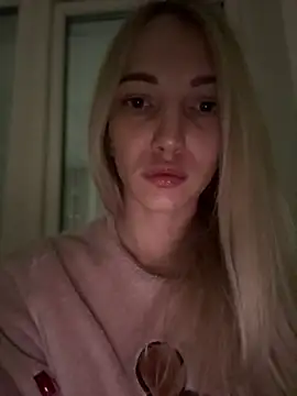 Snapshot of Adelina0001 chatting on January 2025 05:40:01 PM Adelina0001 online show from January 2025 05:40:01 PM