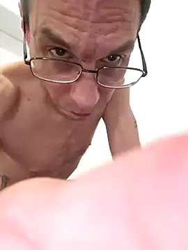 Iliketocooksquirt25 online show from March 2026 03:23:02 AM