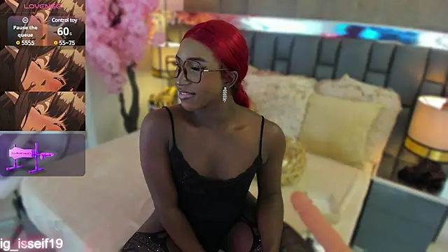 Snapshot of IsseyMz chatting on March 2025 04:34:02 AM IsseyMz online show from March 2025 04:34:02 AM