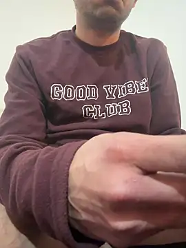 Snapshot of rhuh3991 chatting on January 2025 10:29:02 PM rhuh3991 online show from January 2025 10:29:02 PM