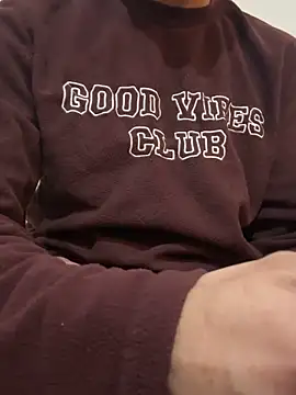 Snapshot of rhuh3991 chatting on January 2025 05:34:02 AM rhuh3991 online show from January 2025 05:34:02 AM