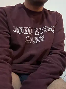 Snapshot of rhuh3991 chatting on January 2025 08:46:02 AM rhuh3991 online show from January 2025 08:46:02 AM