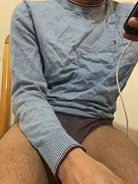 Snapshot of rhuh3991 chatting on January 2025 01:54:01 PM rhuh3991 online show from January 2025 01:54:01 PM