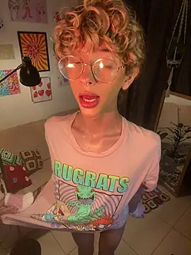 lyamthommpson online show from February 2026 03:55:02 AM