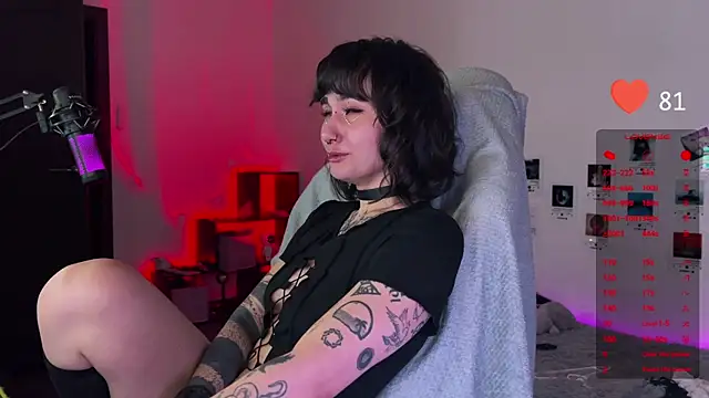 deadlysweet online show from January 2025 01:00:02 AM