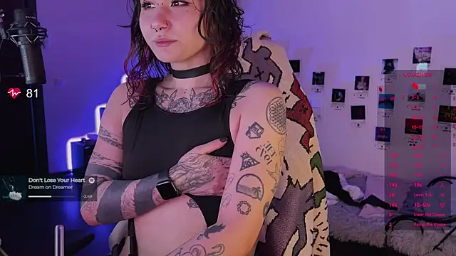 deadlysweet online show from November 2025 11:40:01 PM