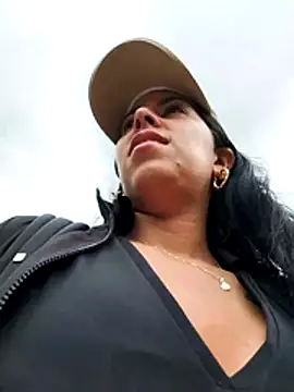 Emily Wane online show from April 2026 07:58:01 PM