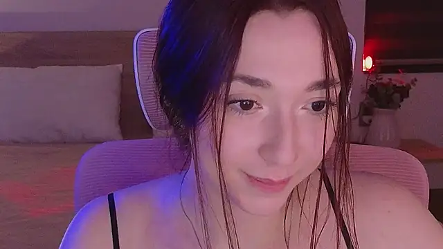 YasmineWest online show from April 2026 03:14:01 PM