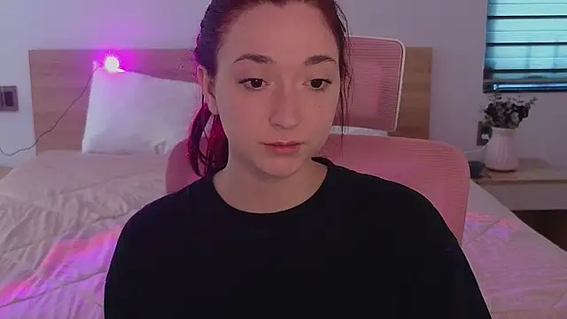 YasmineWest online show from April 2026 03:20:01 AM