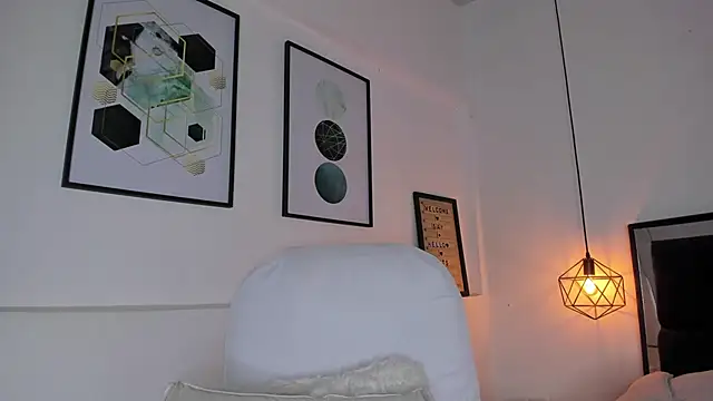 amysc online show from April 2026 12:09:02 PM