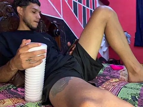 tanned boy online show from April 2026 04:40:02 PM