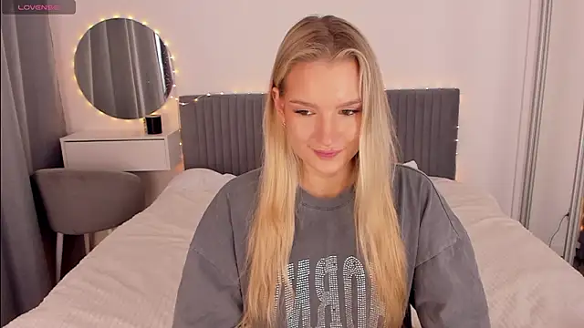 CassieRayss online show from March 2026 09:38:01 AM