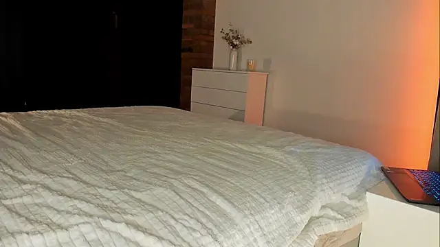 Rachel Rey online show from November 2025 06:08:01 PM