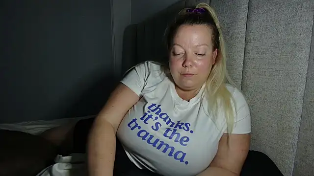 Snapshot of Beauty4AGent chatting on February 2026 05:33:02 AM Beauty4AGent online show from February 2026 05:33:02 AM