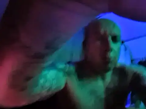 nicedicknicetats online show from November 2025 09:52:01 AM