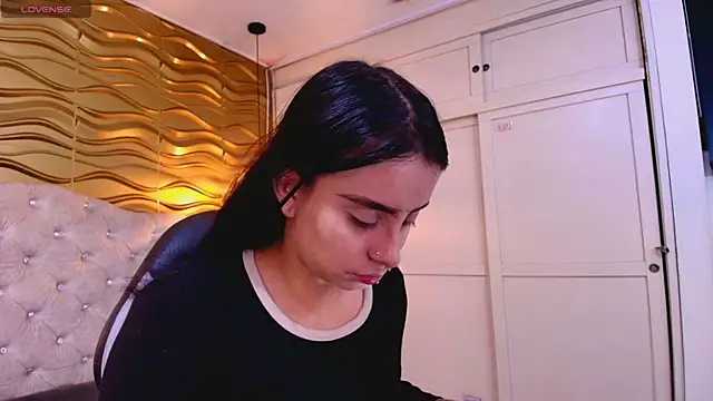 Andreita Jones online show from April 2026 11:42:01 AM