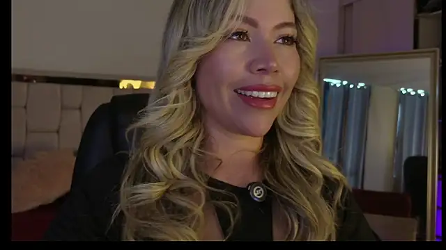 Snapshot of Ammy_Castro chatting on July 2026 10:22:01 PM Ammy Castro online show from July 2026 10:22:01 PM