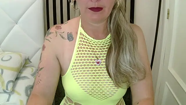 xxNoeliaxx online show from April 2026 07:09:02 AM