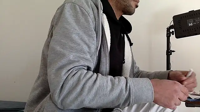 molozeb online show from October 2025 10:49:02 AM