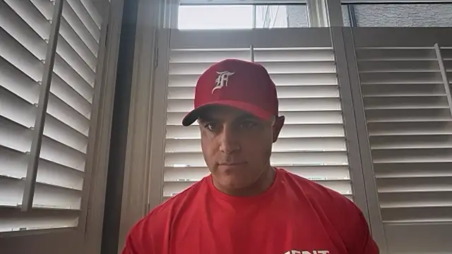 Snapshot of Bad_daddy21 chatting on March 2026 06:23:02 PM Bad daddy21 online show from March 2026 06:23:02 PM