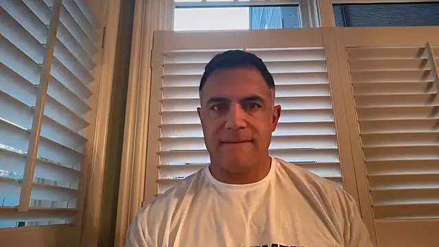 Snapshot of Bad_daddy21 chatting on March 2026 01:48:02 PM Bad daddy21 online show from March 2026 01:48:02 PM