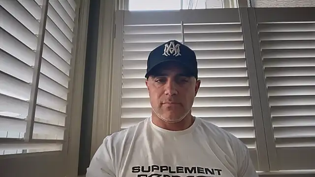 Snapshot of Bad_daddy21 chatting on March 2026 05:39:01 PM Bad daddy21 online show from March 2026 05:39:01 PM