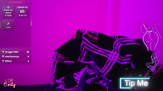 just fucks online show from February 2026 07:01:02 PM