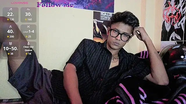 Snapshot of just_fucks chatting on June 2026 07:05:01 PM just fucks online show from June 2026 07:05:01 PM