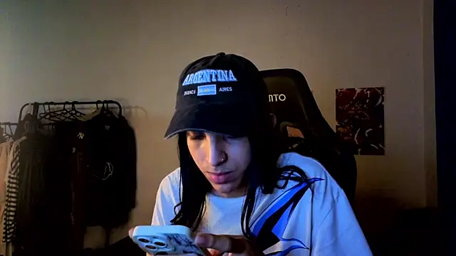 Snapshot of angelitofemboy chatting on November 2025 02:44:02 AM angelitofemboy online show from November 2025 02:44:02 AM