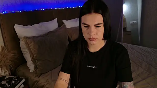 HugeBoobs- online show from October 2025 06:03:01 AM
