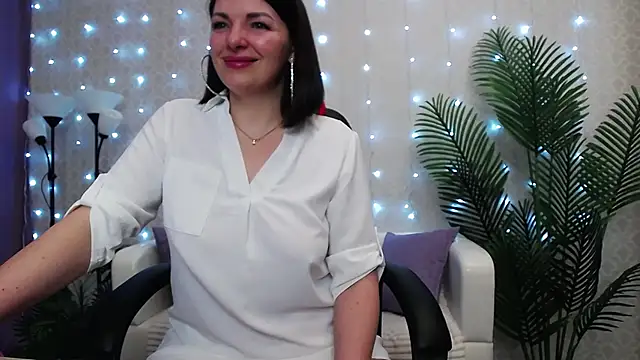 Camelia Lillie online show from March 2026 01:44:02 AM