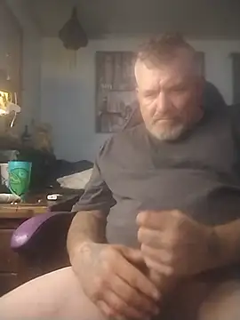 Snapshot of bigdoog8 chatting on June 2026 10:23:01 PM bigdoog8 online show from June 2026 10:23:01 PM