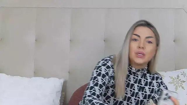 stacya10 online show from December 2024 12:05:02 PM